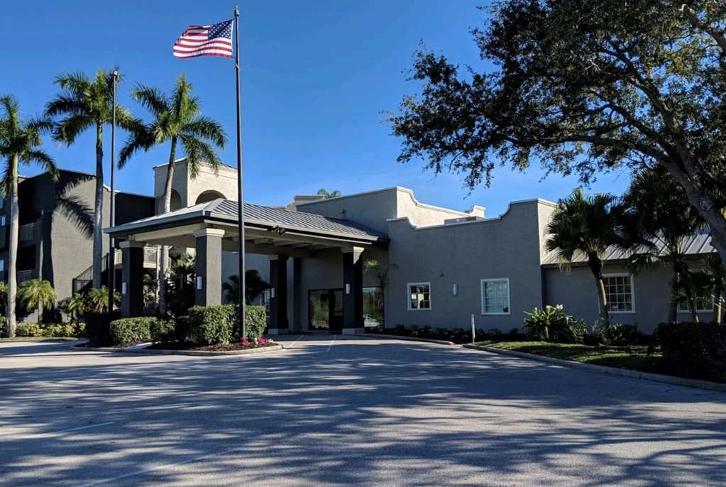 La Quinta By Wyndham Ft. Myers - Sanibel Gateway Hotell Fort Myers Eksteriør bilde