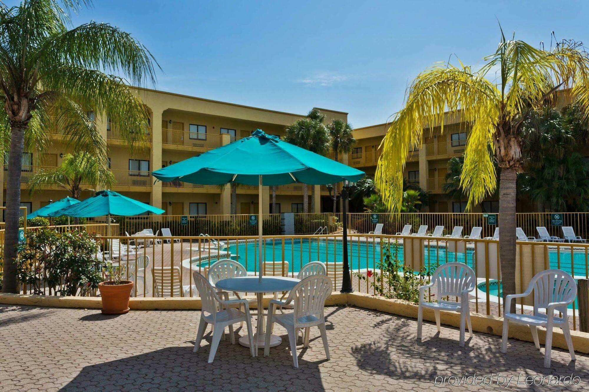 La Quinta By Wyndham Ft. Myers - Sanibel Gateway Hotell Fort Myers Eksteriør bilde